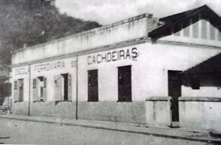 Cachoeiras de Macacu (antiga Cachoeiras)